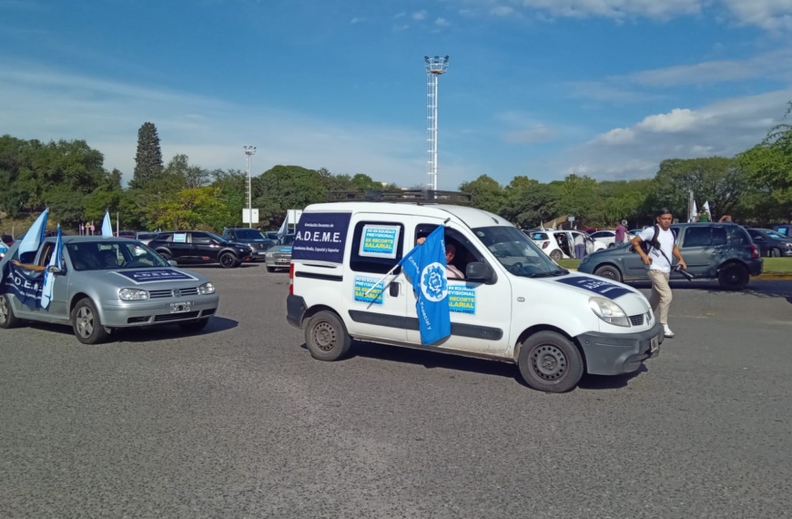 Caravana de autos en Córdoba: ADEME participó del reclamo por la derogación de la Ley 11.087 y la devolución de los aportes personales